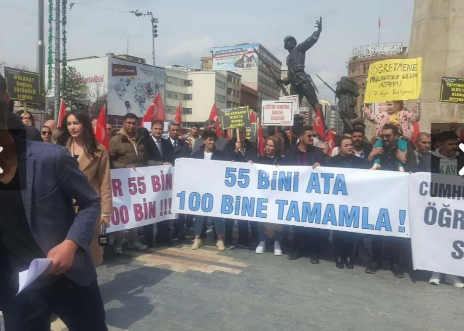 Atama bekleyen öğretmenlerden eylem