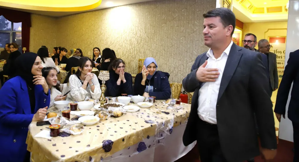 Başkan Dinçer kadın çalışanlarla iftarda buluştu