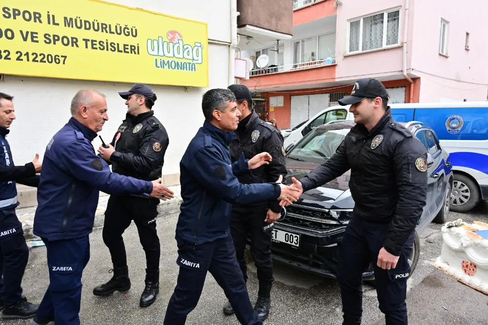 Zabıtadan Polise 10 Nisan sürprizi