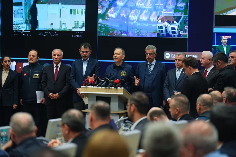 Bakanlardan deprem açıklamaları 