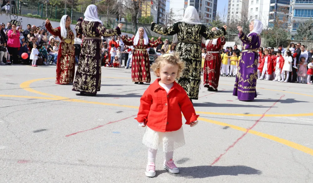 Seymen ve  Bacıeren gösterisi 23 Nisan coşkusunu renklendirdi