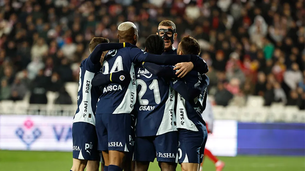 Fenerbahçe, Gaziantep FK’ya konuk oluyor