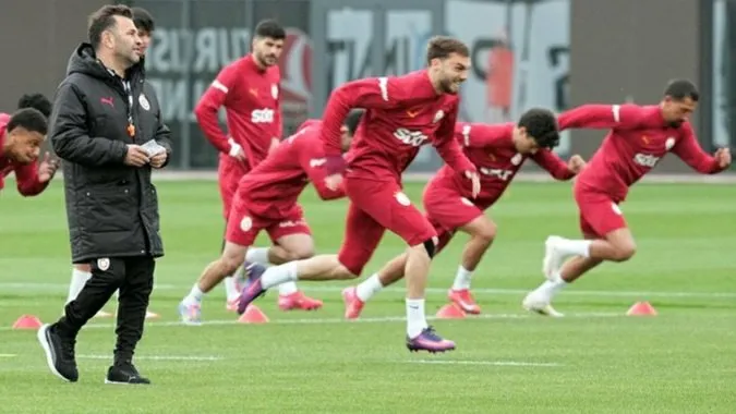 Galatasaray Sivasspor maçından da 3 puan bekliyor.