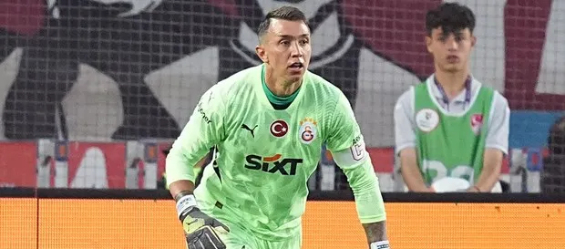 Muslera Türk futbol tarihine geçti 