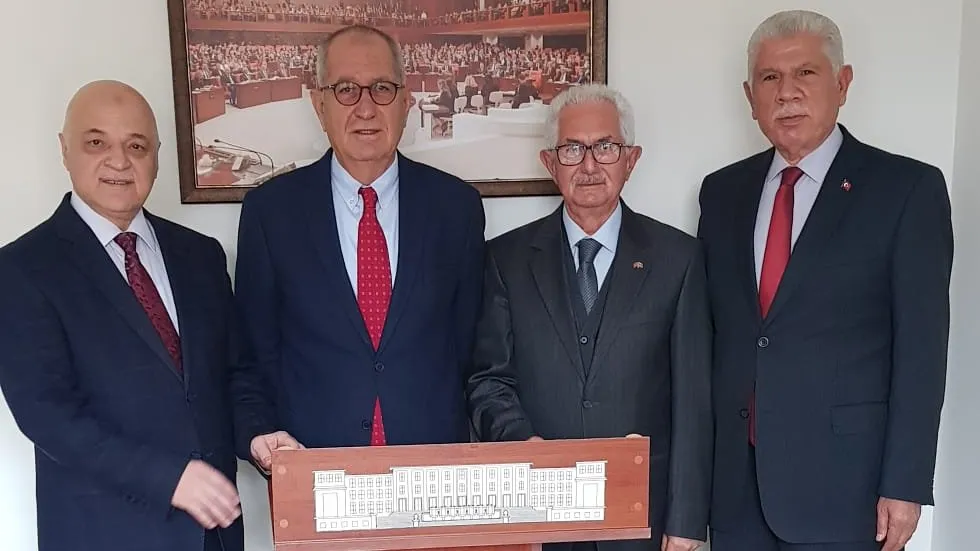 “Tarihimiz bir, talihimizin de bir olmasını kimse engelleyemez”