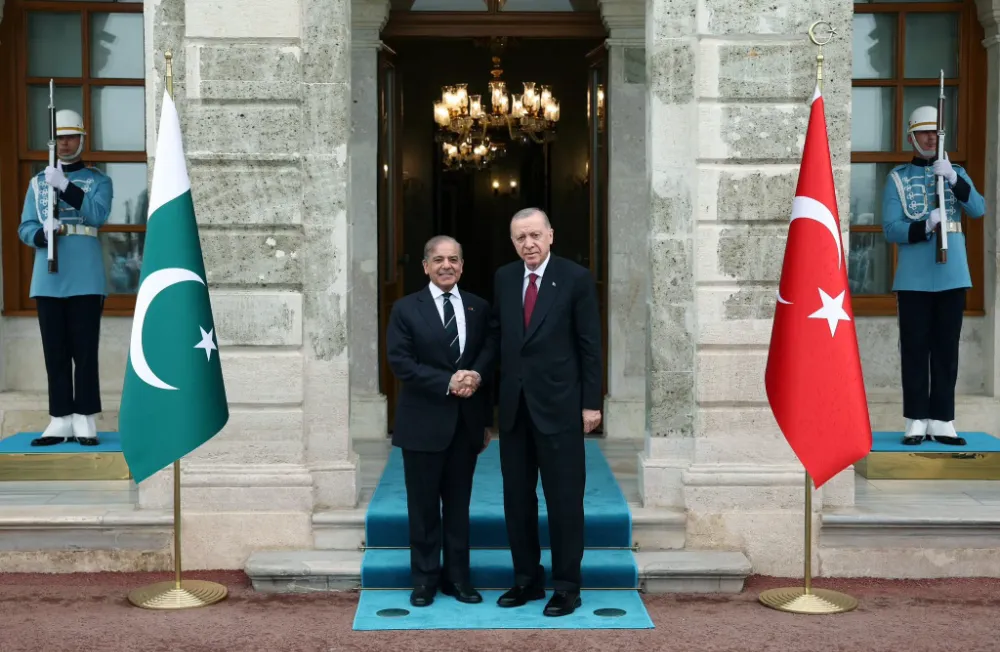 Cumhurbaşkanı Erdoğan Pakistan Başbakanı ile görüştü