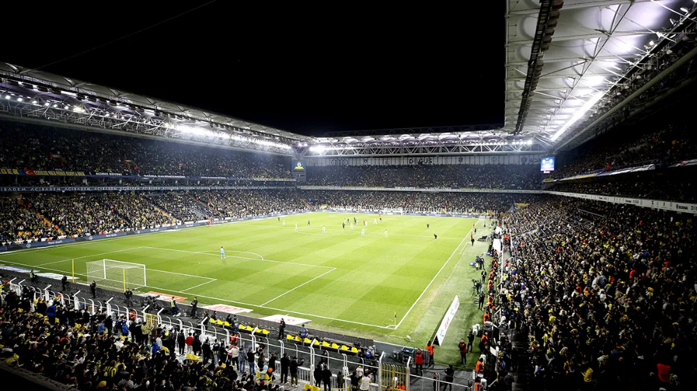 Futbolda gözler Kadıköy