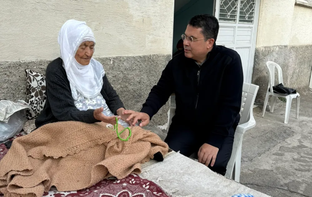 Prof.Dr.  Ruhi Ersoy: “Kurban Bayramı’nın maneviyatı; sofralarımıza bereket, hanelerimize huzur, gönüllerimize sevgi getirsin”