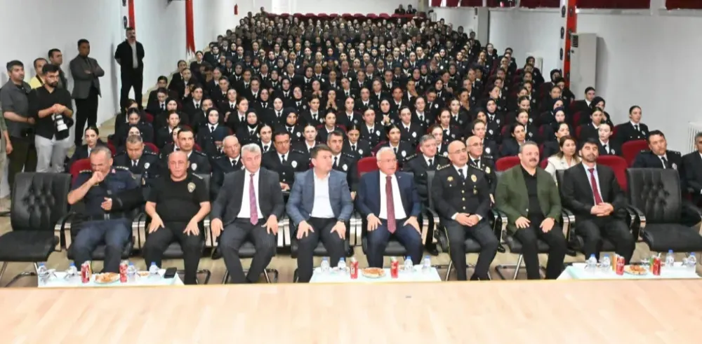 Aksaray Şehit Önder Güzel Polis Meslek Eğitim Merkezi’nde mezuniyet coşkusu