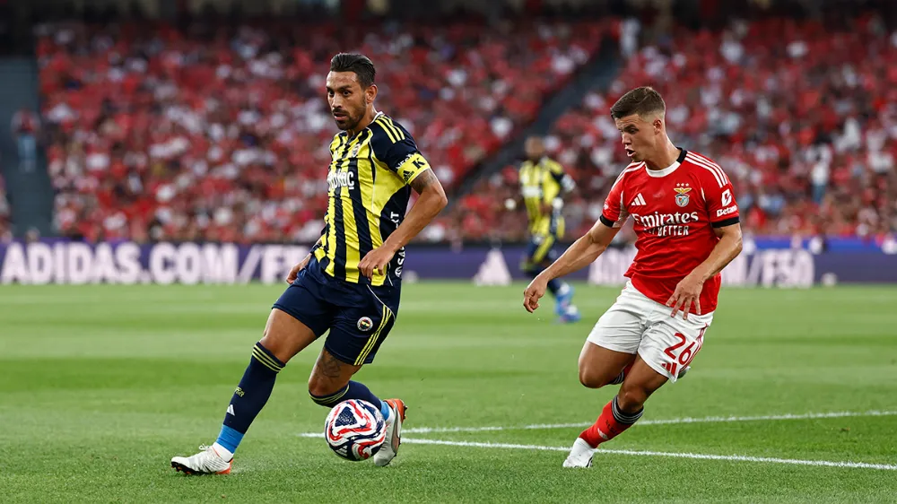 Fenerbahçe gol düellosunda mağlup: 2-3
