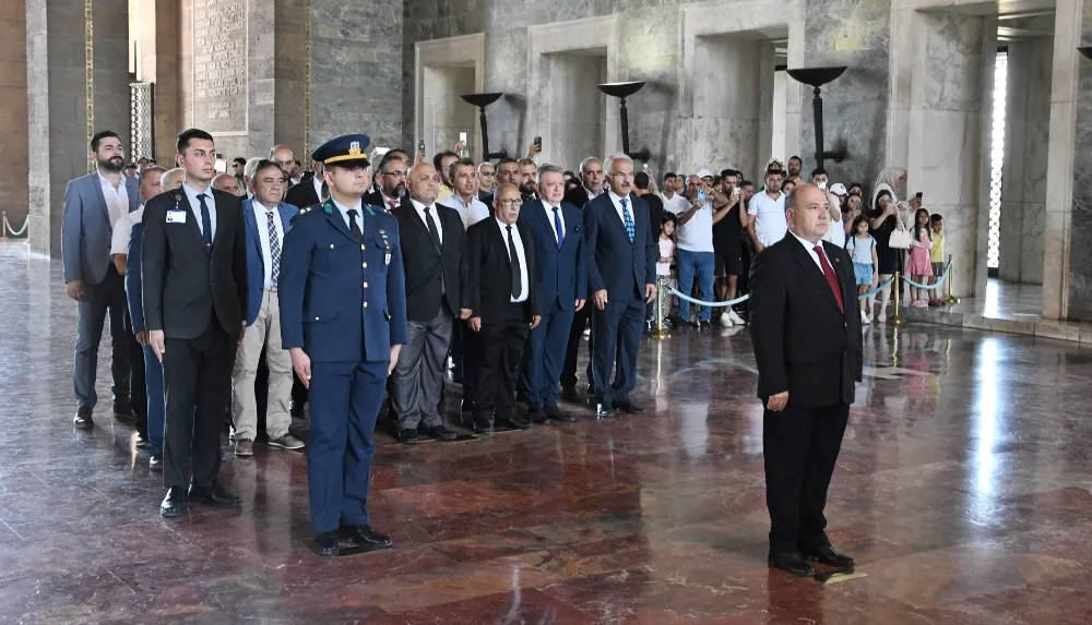 Matbaacılar Anıtkabir’de Ata’nın huzuruna çıktı