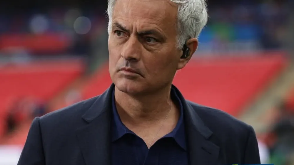 Fenerbahçe Mourinho ile yollarını ayırdı 